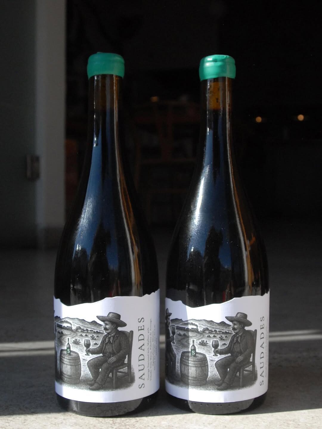 Copa de vino mexicano en Cosecha